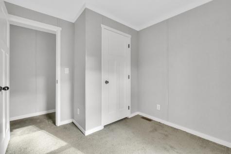 40 Oakwood Street Lyman ME 04002