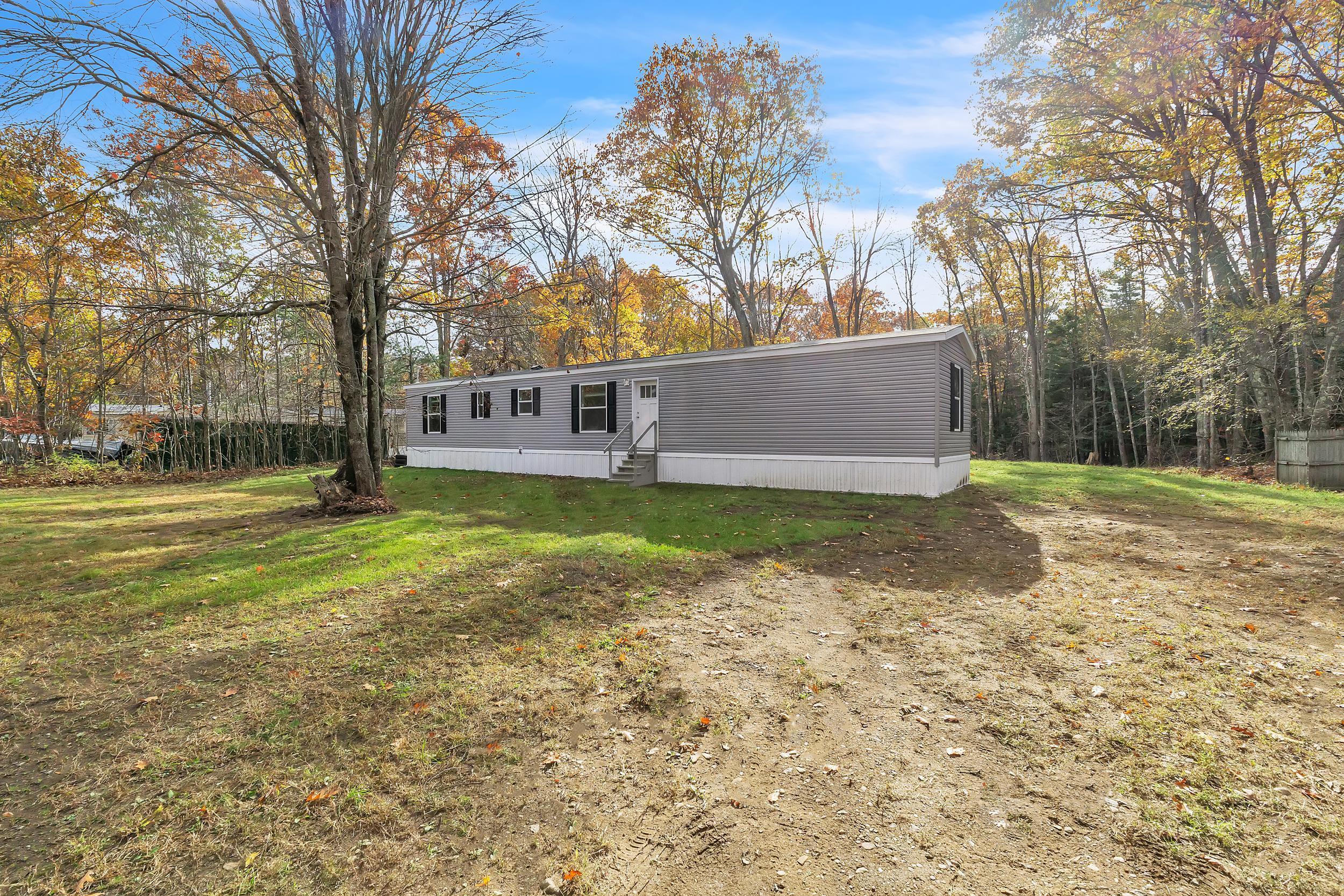 40 Oakwood Street Lyman ME 04002