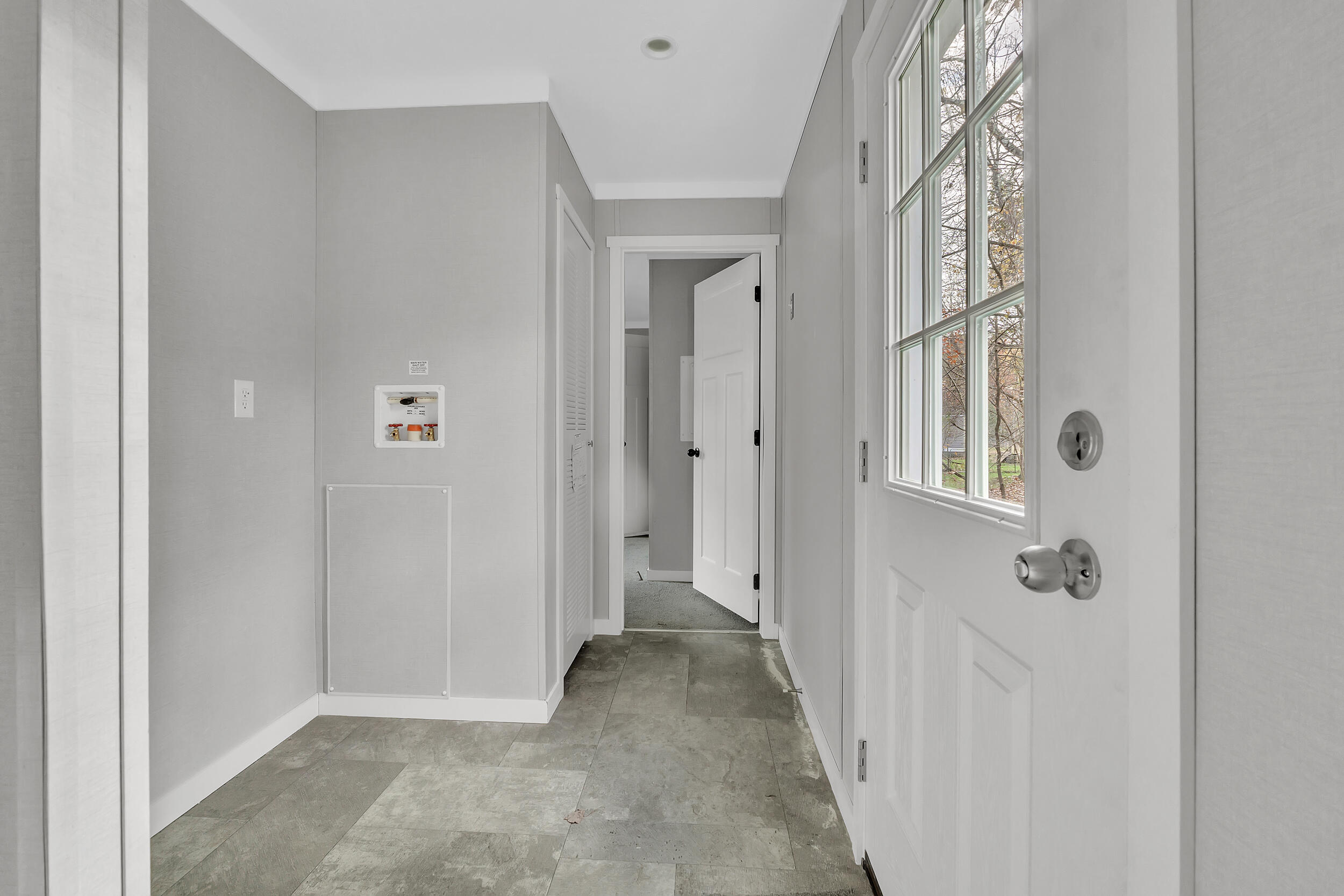 40 Oakwood Street Lyman ME 04002