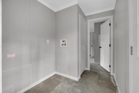 40 Oakwood Street Lyman ME 04002