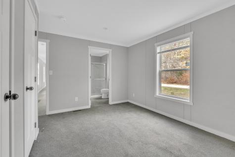 40 Oakwood Street Lyman ME 04002