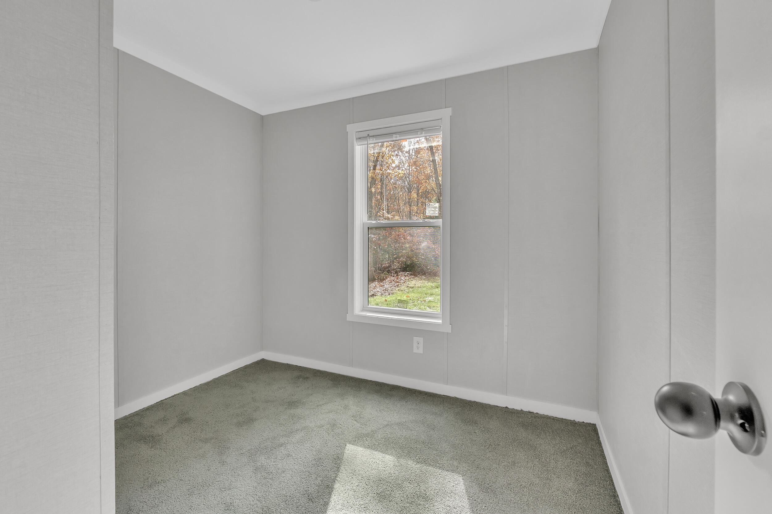 40 Oakwood Street Lyman ME 04002