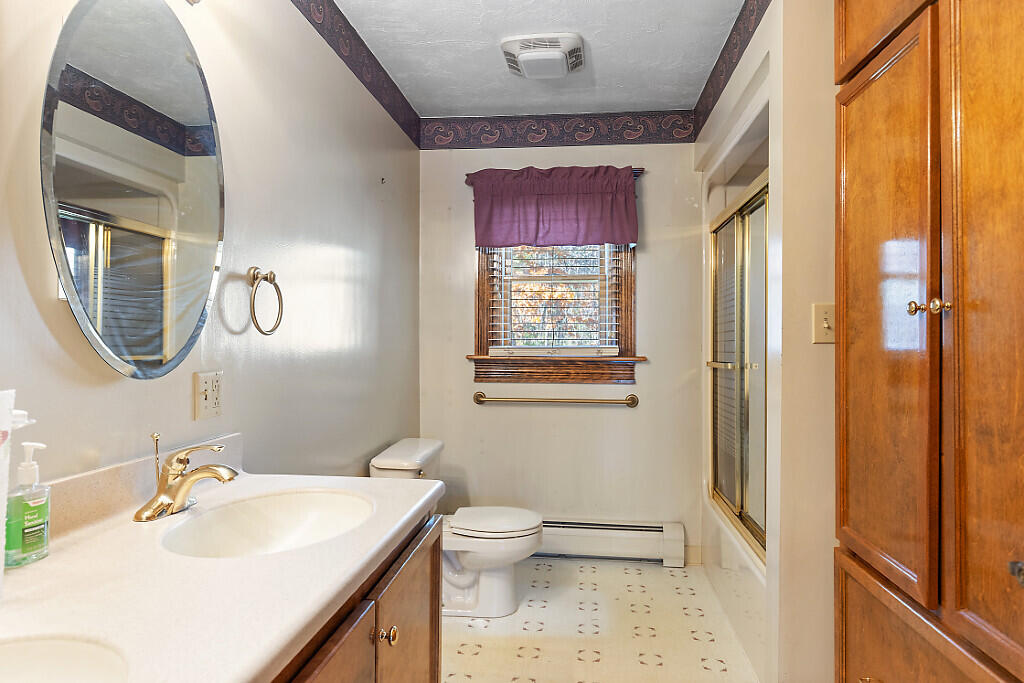 843 E Benton Road Benton ME 04901