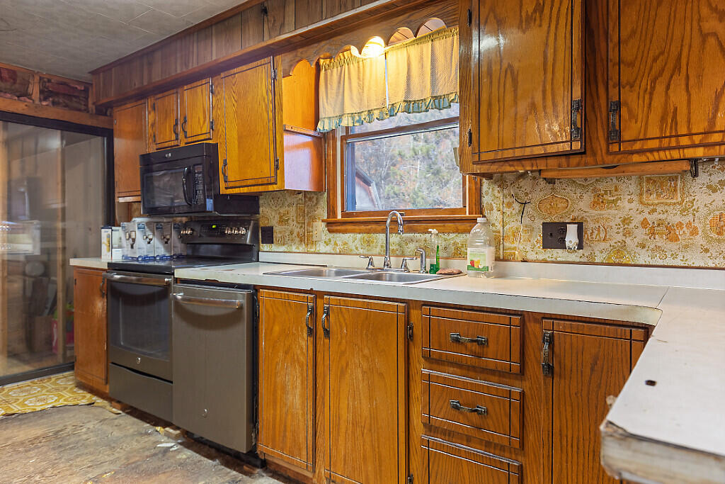 843 E Benton Road Benton ME 04901