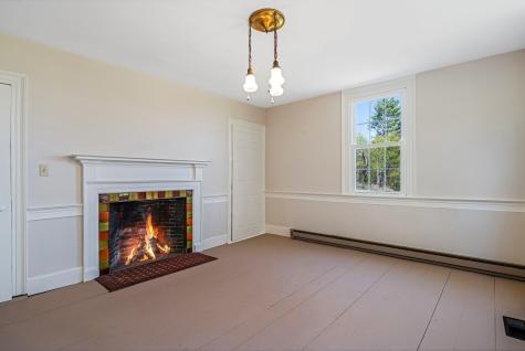 76 N Auburn Road Auburn ME 04210