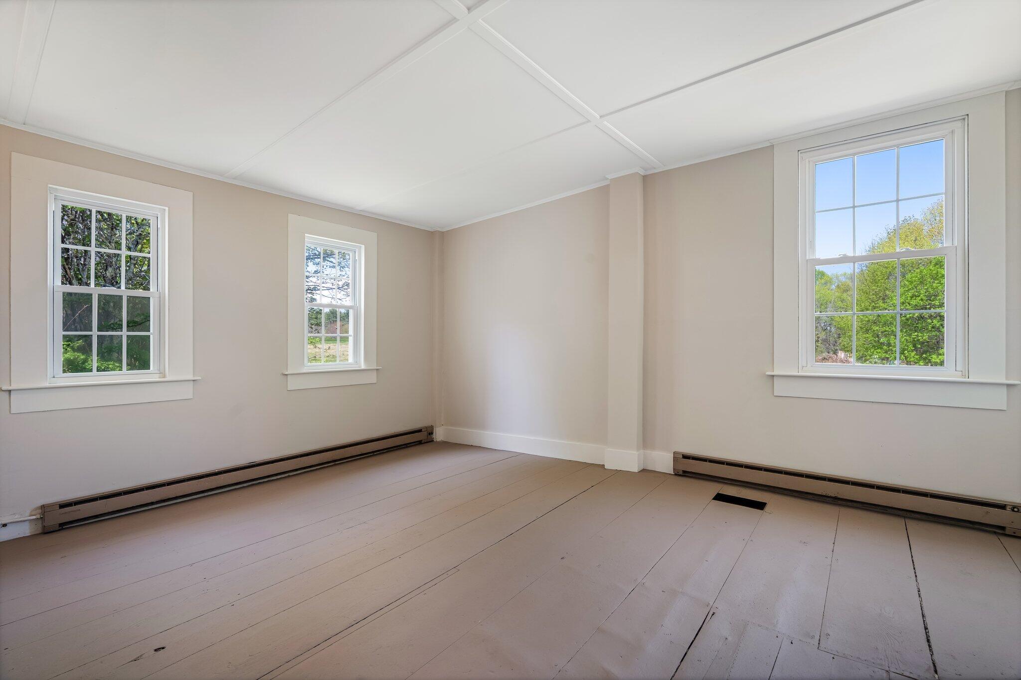 76 N Auburn Road Auburn ME 04210