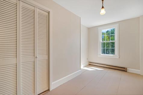 76 N Auburn Road Auburn ME 04210