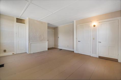 76 N Auburn Road Auburn ME 04210