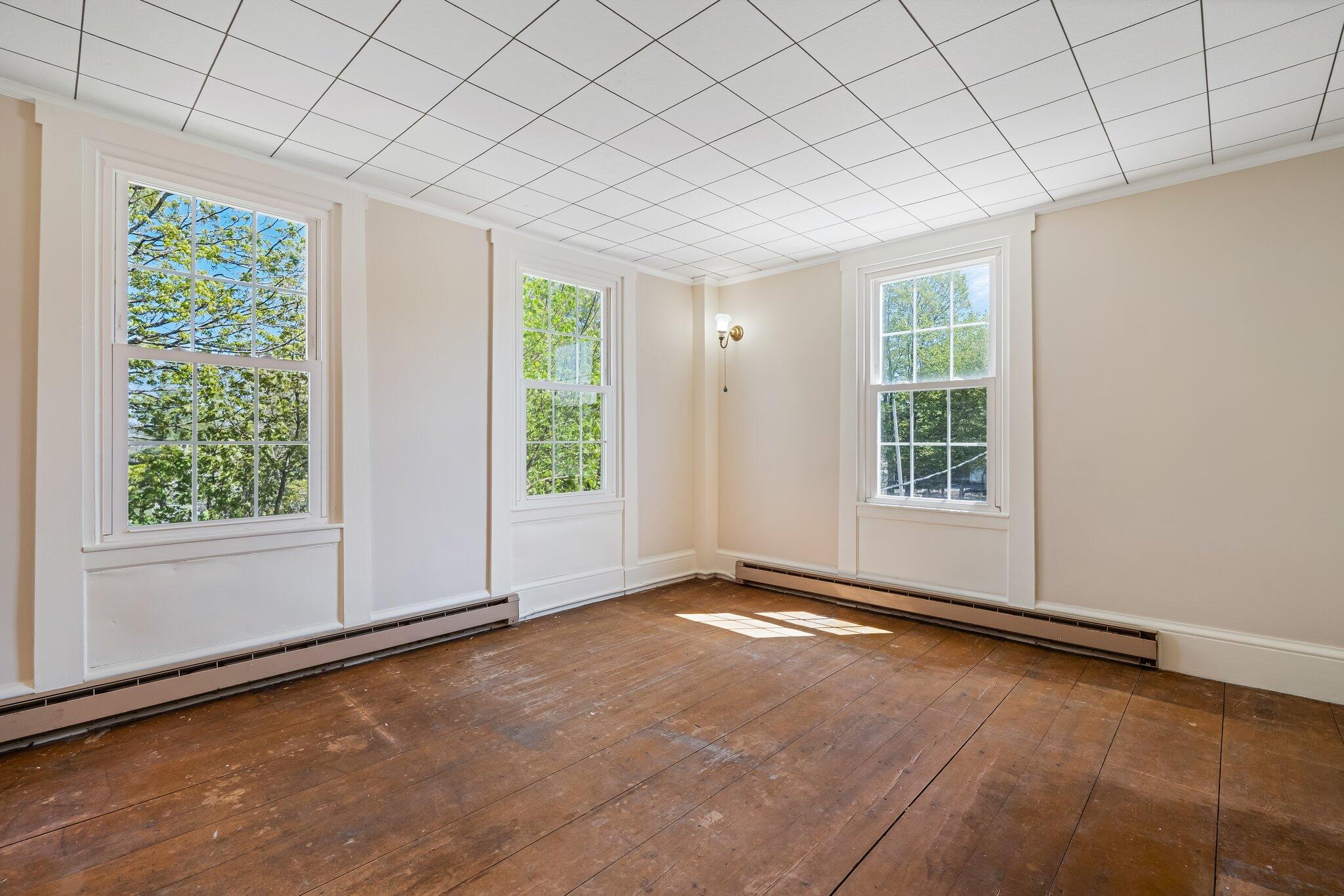 76 N Auburn Road Auburn ME 04210