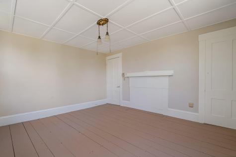 76 N Auburn Road Auburn ME 04210