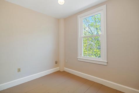 76 N Auburn Road Auburn ME 04210