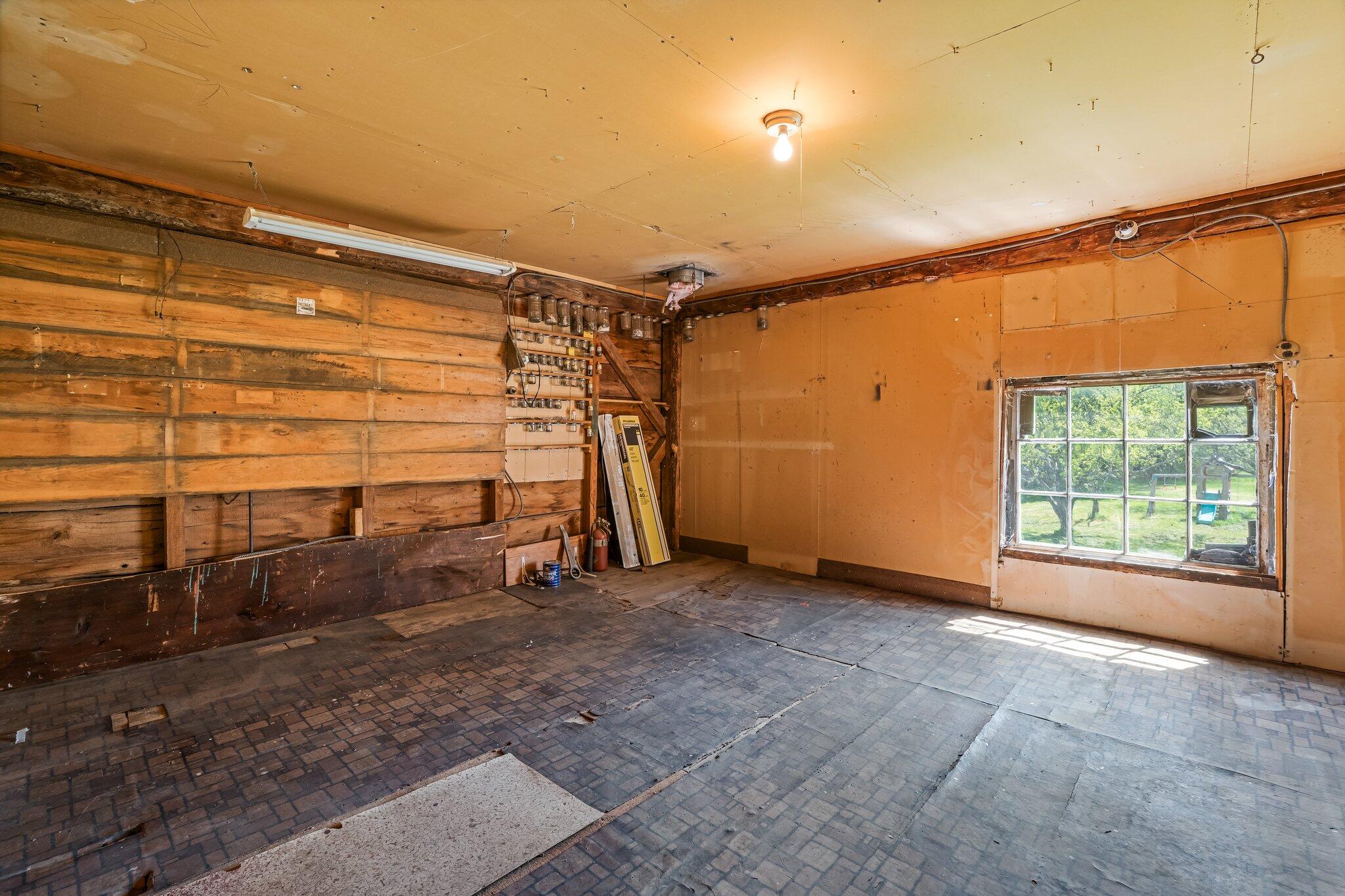 76 N Auburn Road Auburn ME 04210