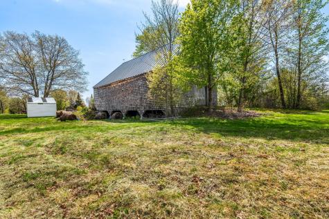 76 N Auburn Road Auburn ME 04210