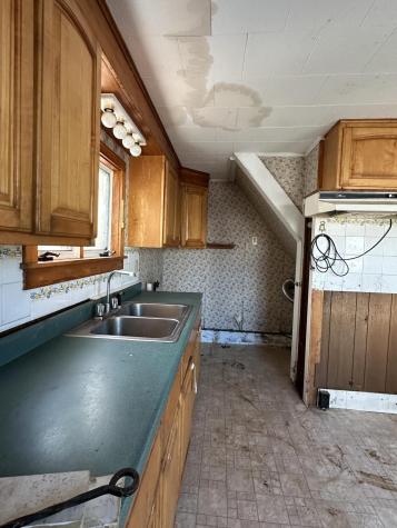 32 High Street Vinalhaven ME 04863