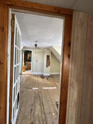 32 High Street Vinalhaven ME 04863