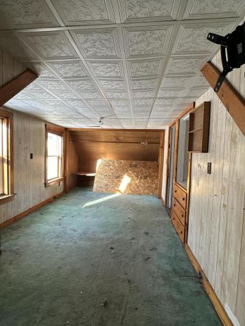 32 High Street Vinalhaven ME 04863