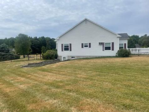 11 Sunrise Drive Hallowell ME 04347