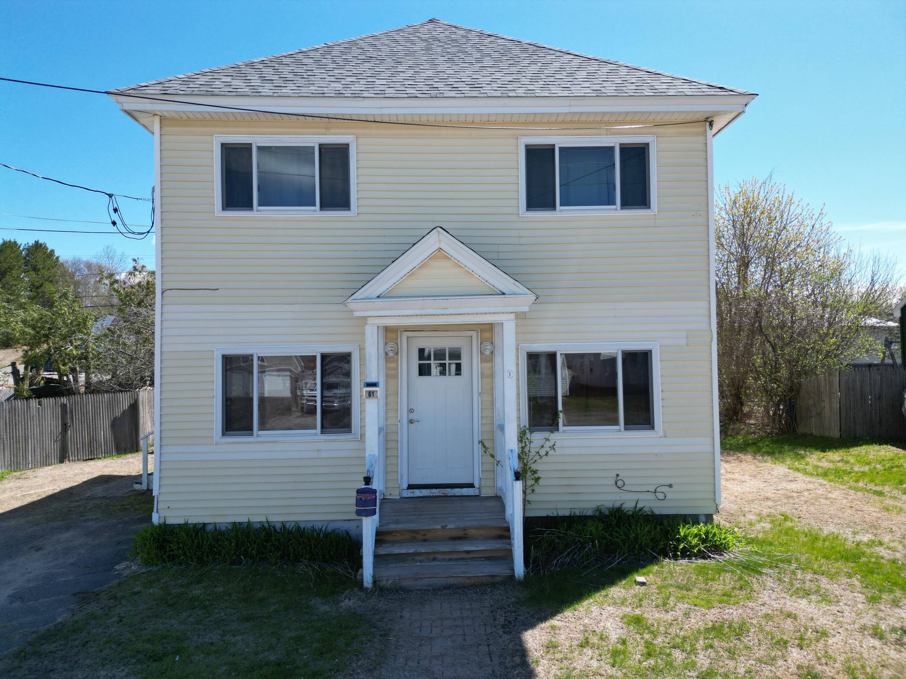 61 Eastland Avenue Millinocket ME 04462