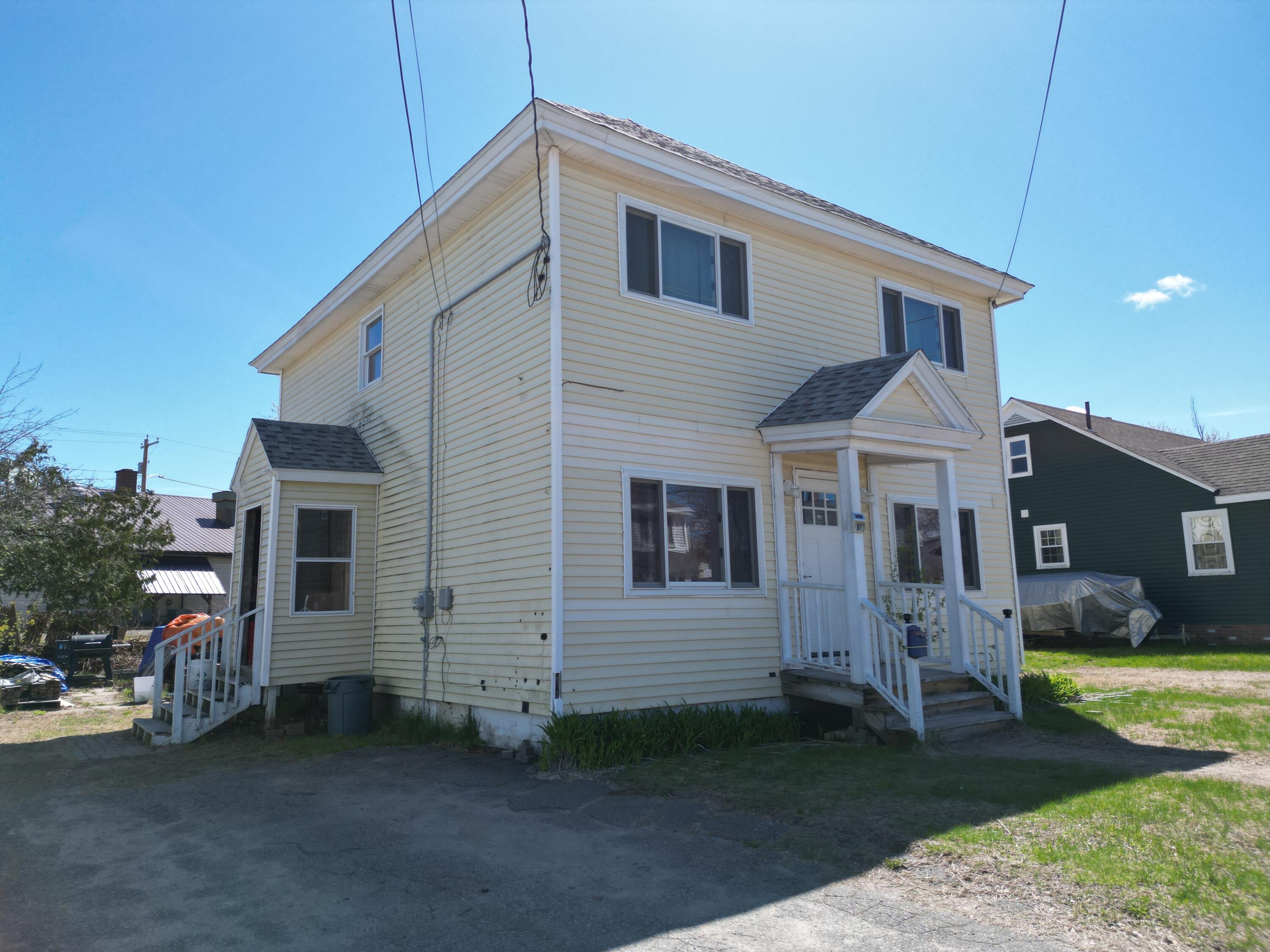 61 Eastland Avenue Millinocket ME 04462