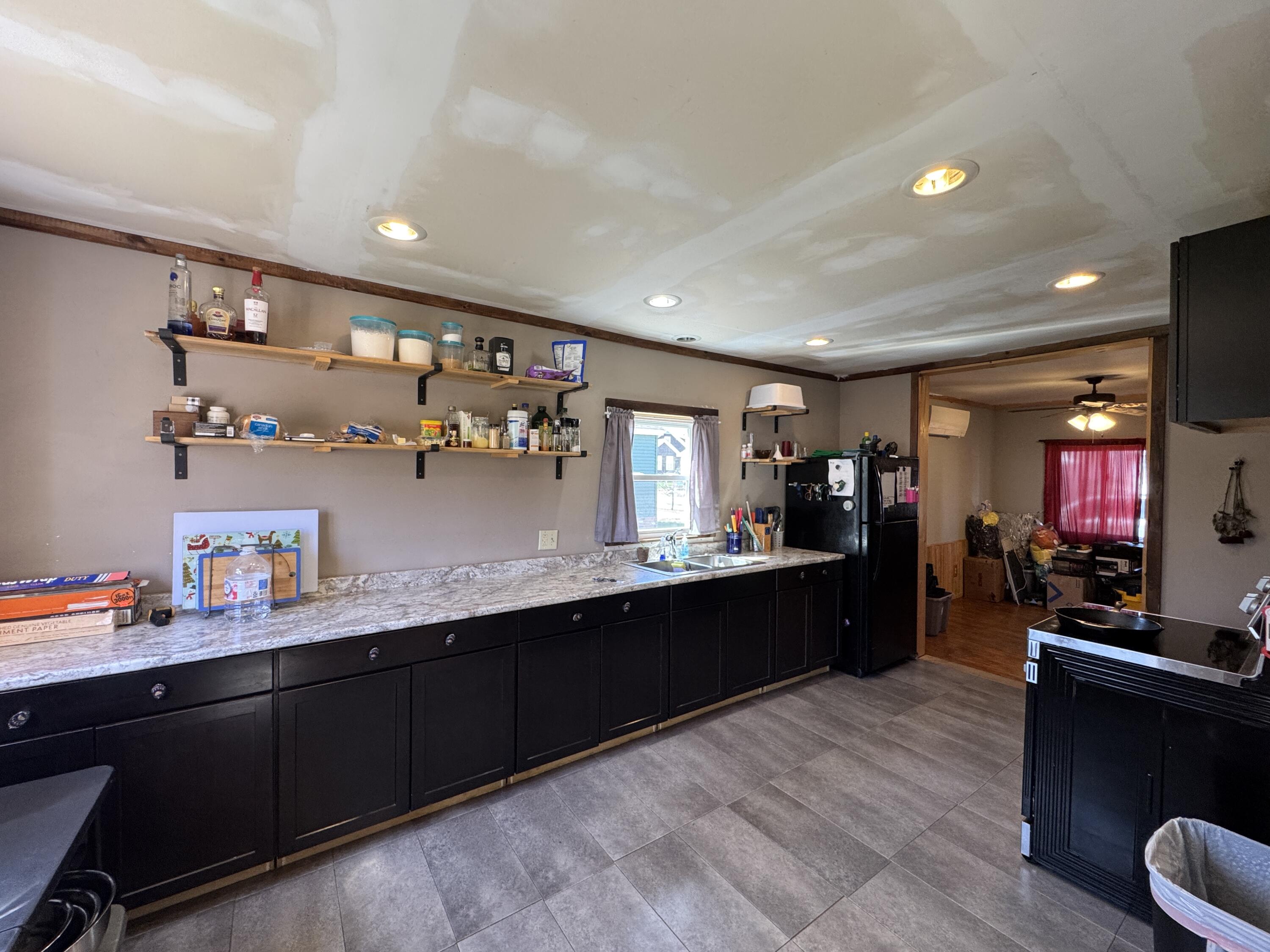 61 Eastland Avenue Millinocket ME 04462