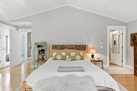 853 Mere Point Road Brunswick ME 04011