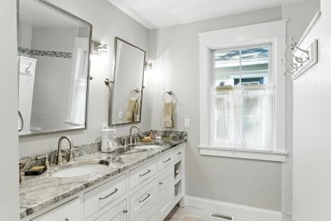 853 Mere Point Road Brunswick ME 04011