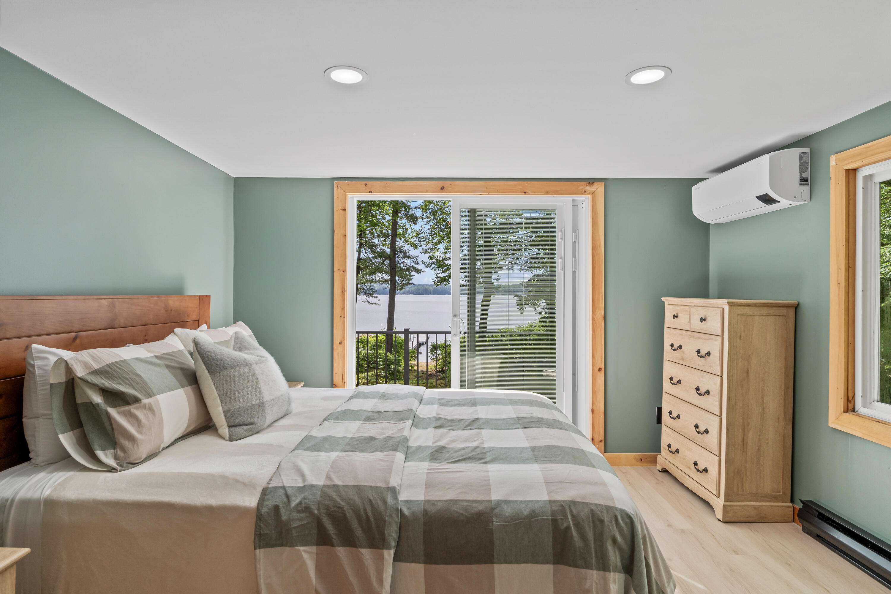 7 Papoose Island Road Raymond ME 04071