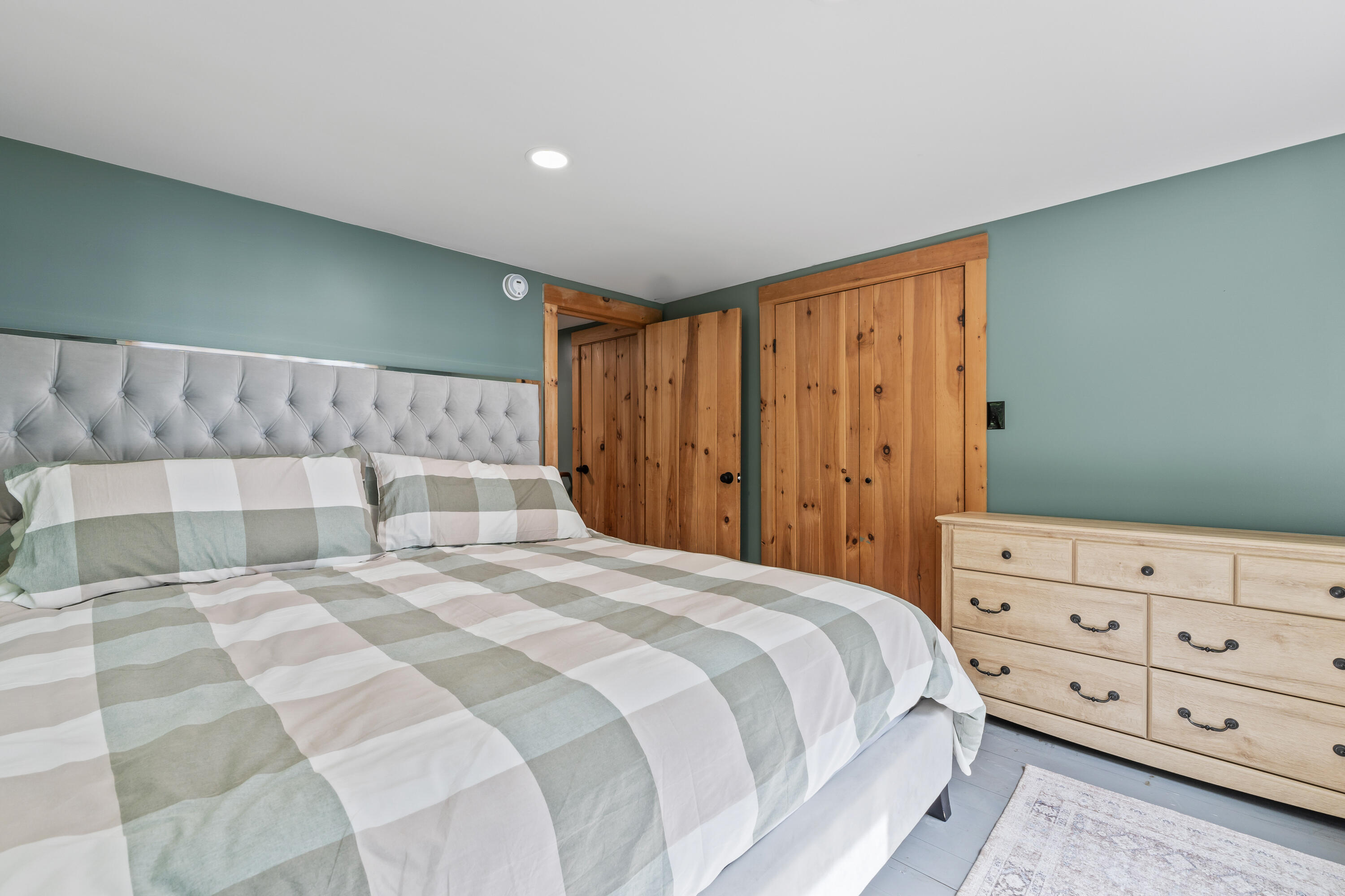 7 Papoose Island Road Raymond ME 04071