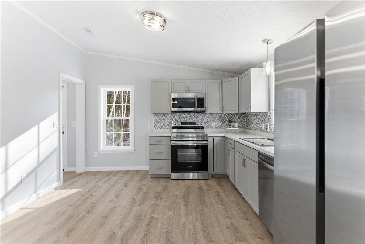 27 Meadow Lane Sabattus ME 04280