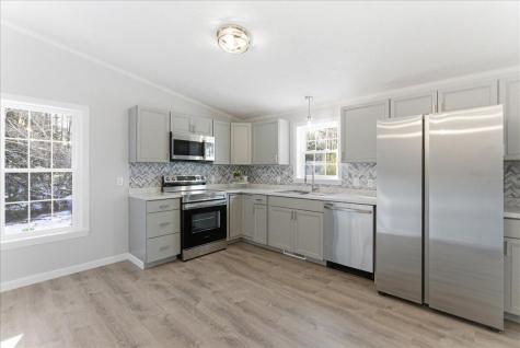 27 Meadow Lane Sabattus ME 04280