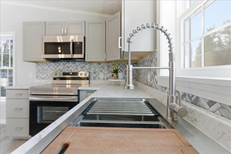 27 Meadow Lane Sabattus ME 04280