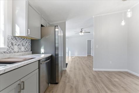 27 Meadow Lane Sabattus ME 04280