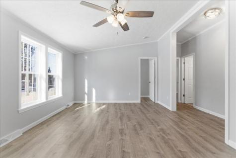 27 Meadow Lane Sabattus ME 04280