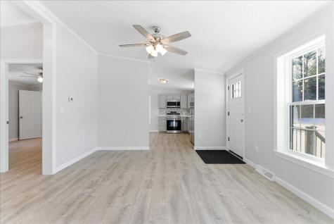 27 Meadow Lane Sabattus ME 04280