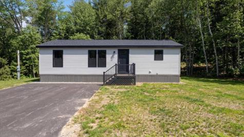 27 Meadow Lane Sabattus ME 04280