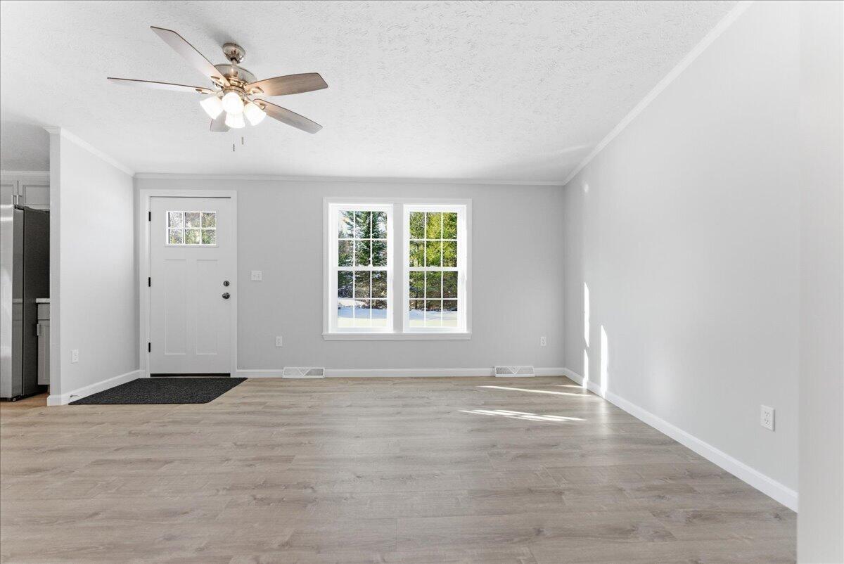 27 Meadow Lane Sabattus ME 04280