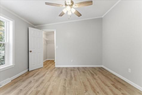 27 Meadow Lane Sabattus ME 04280