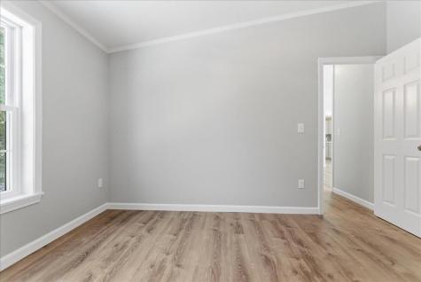 27 Meadow Lane Sabattus ME 04280