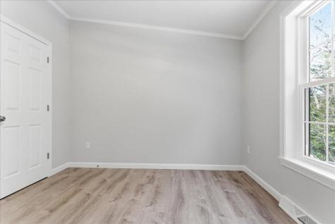 27 Meadow Lane Sabattus ME 04280