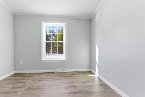 27 Meadow Lane Sabattus ME 04280