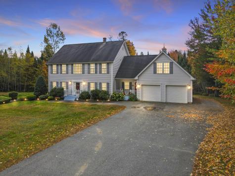 22 Ashley Avenue Glenburn ME 04401