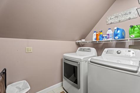 22 Ashley Avenue Glenburn ME 04401