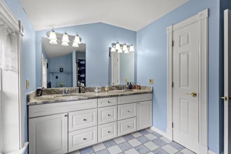 22 Ashley Avenue Glenburn ME 04401