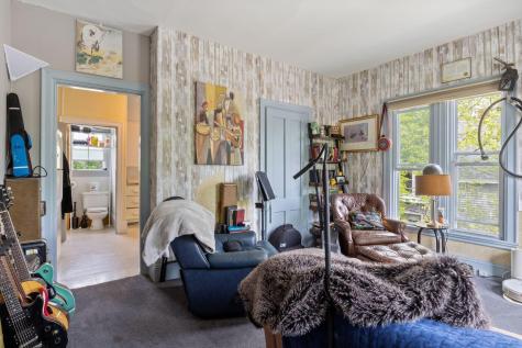 7 Porter Street Paris ME 04281