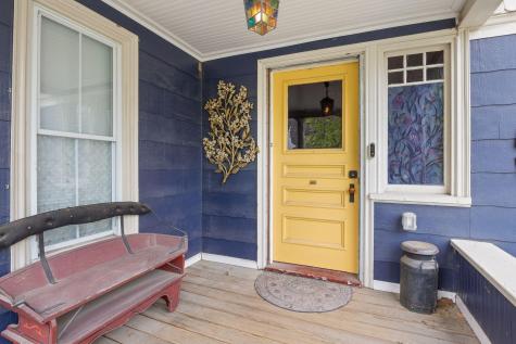 7 Porter Street Paris ME 04281