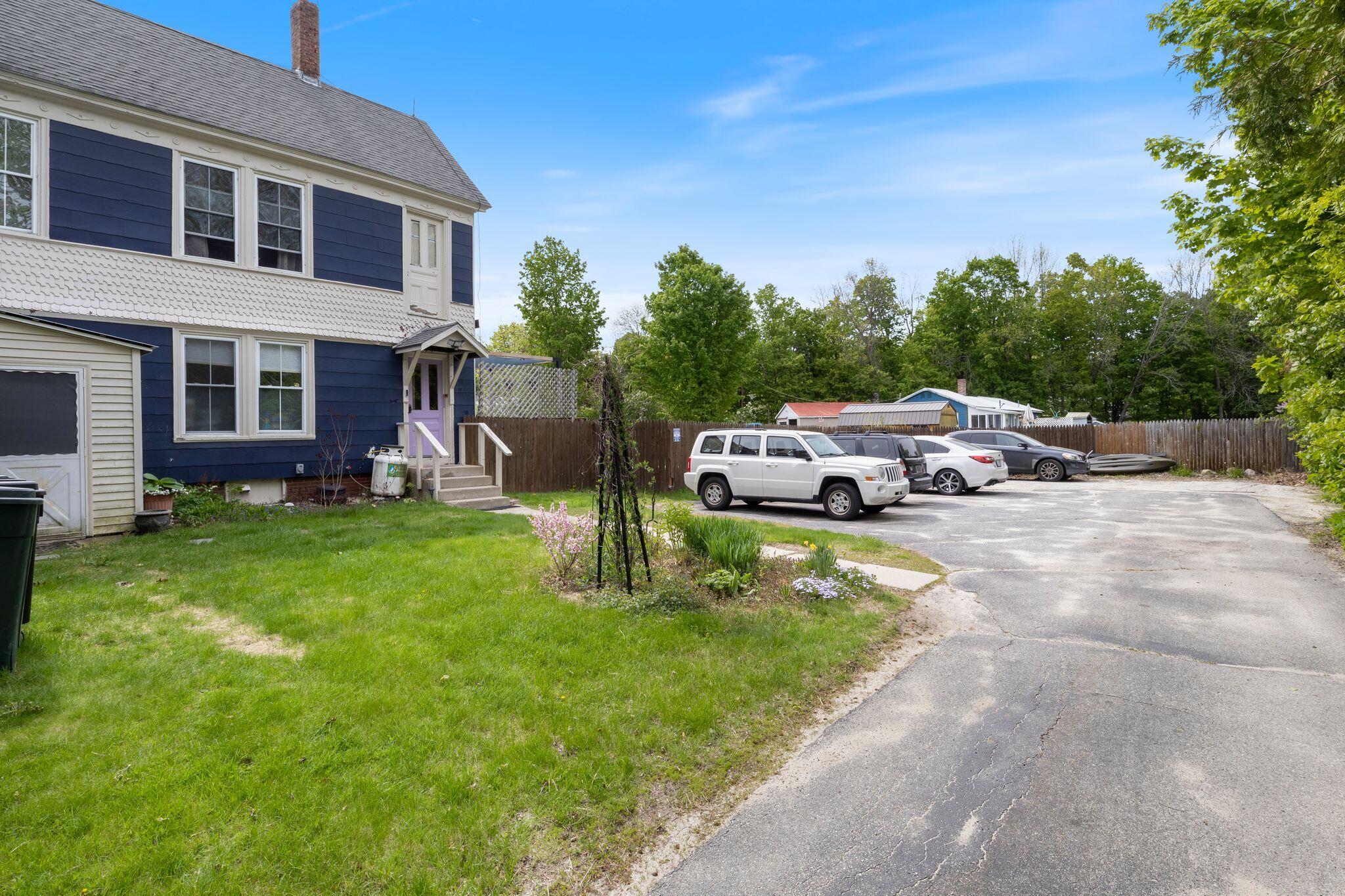 7 Porter Street Paris ME 04281
