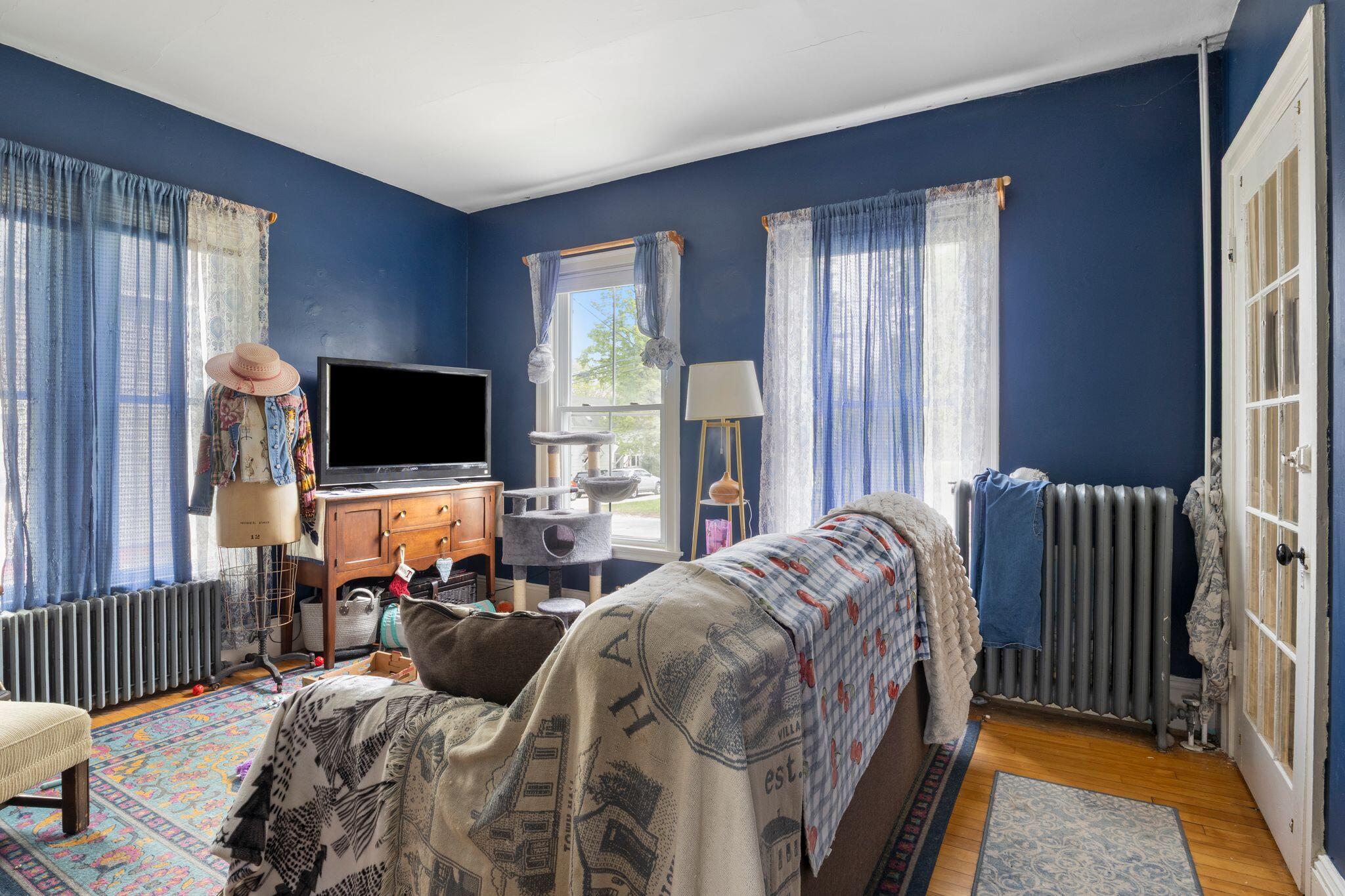 7 Porter Street Paris ME 04281