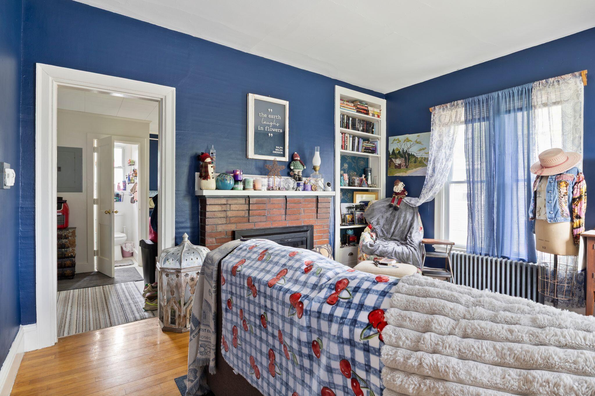 7 Porter Street Paris ME 04281