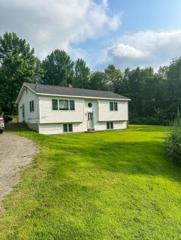 25 Carter Road Etna ME 04434