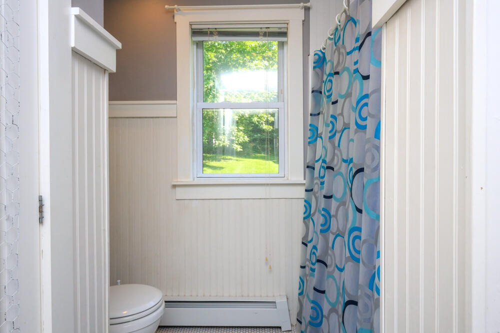 25 Carter Road Etna ME 04434